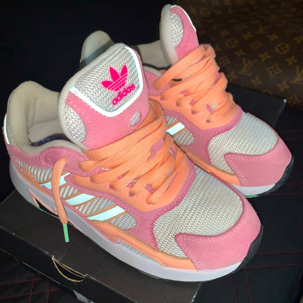 Addidas sneakers